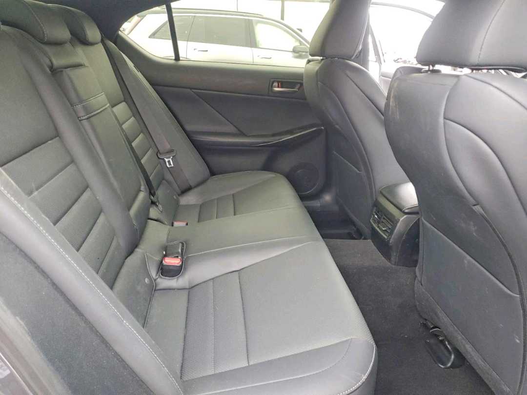 Car Image 2021 LEXUS IS