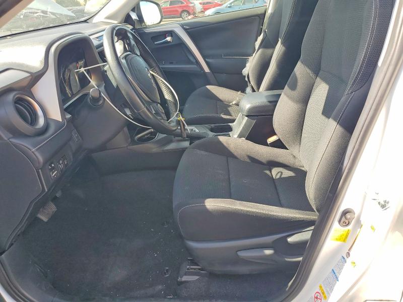 Car Image 2017 TOYOTA RAV4