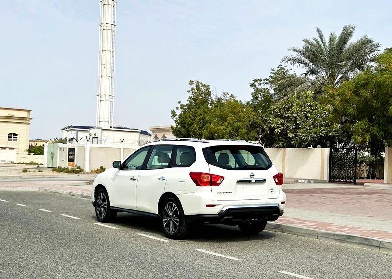 Car Image 2020 NISSAN PATHFINDER SV