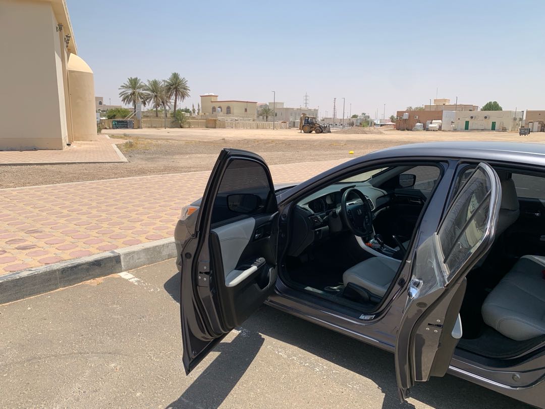 Car Image 2017 HONDA ACCORD EX