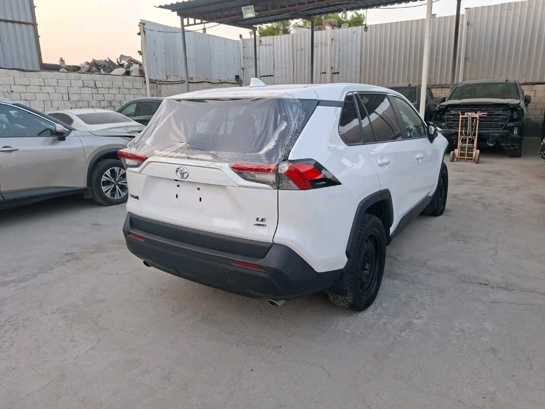 Car Image 2024 TOYOTA RAV4