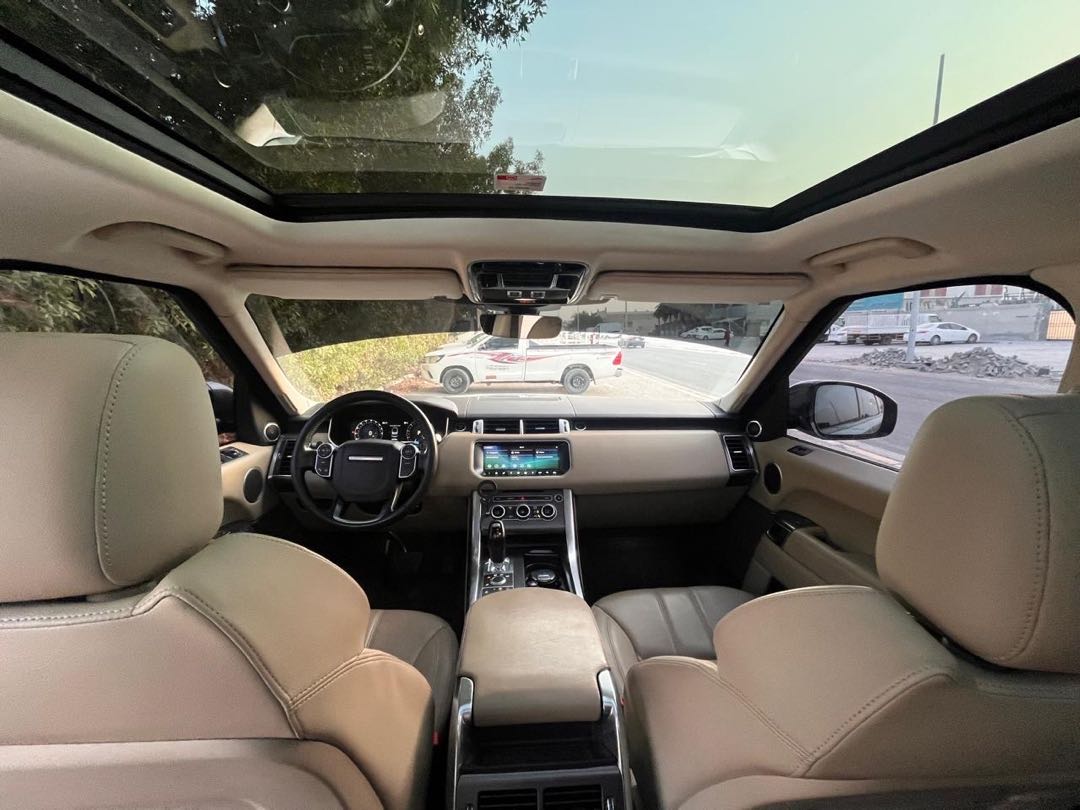 Car Image 2017 LAND ROVER SPORT  