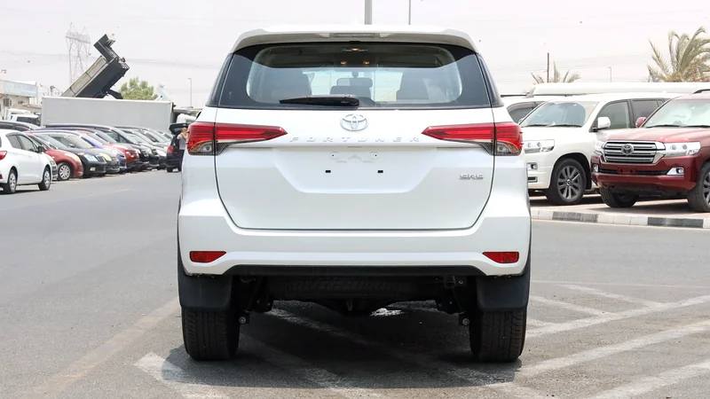 Car Image 2025 TOYOTA FORTUNER 