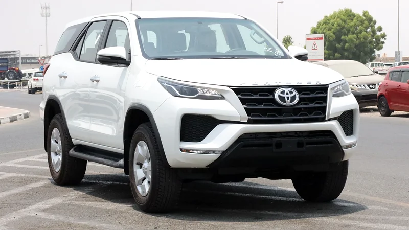Car Image 2025 TOYOTA FORTUNER 