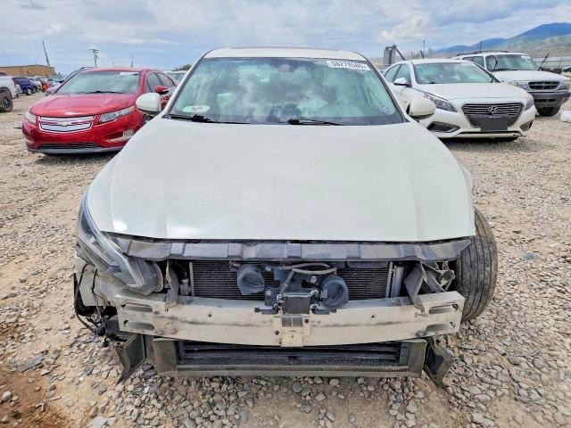 Car Image 2019 NISSAN ALTIMA