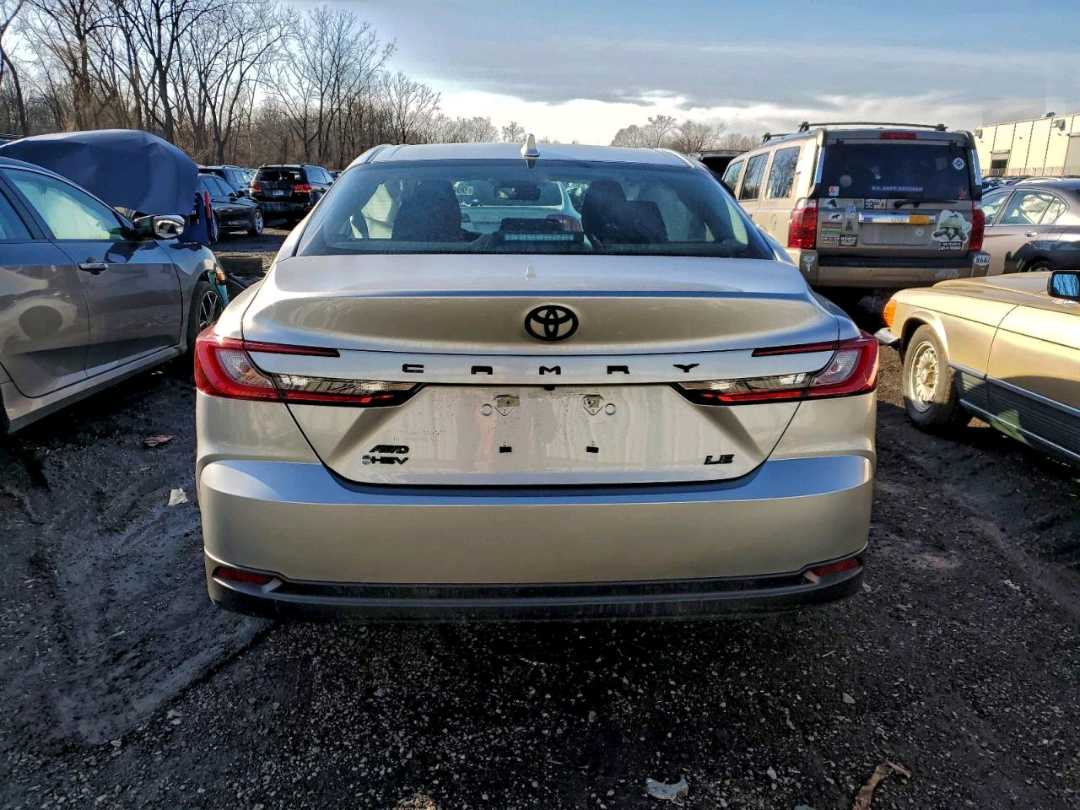 Car Image 2025 TOYOTA CAMRY