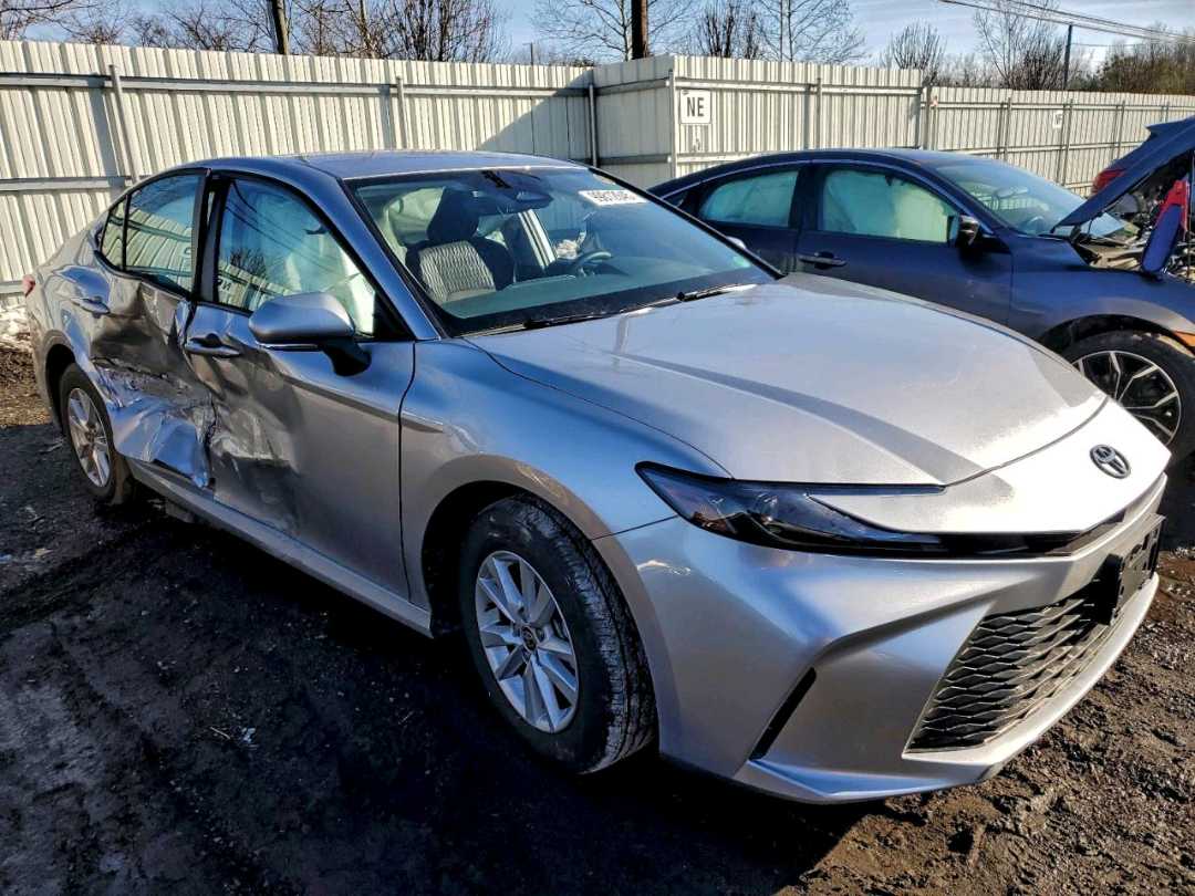 Car Image 2025 TOYOTA CAMRY