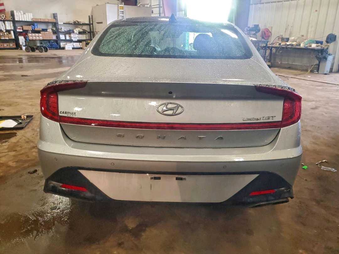Car Image 2021 HYUNDAI SONATA