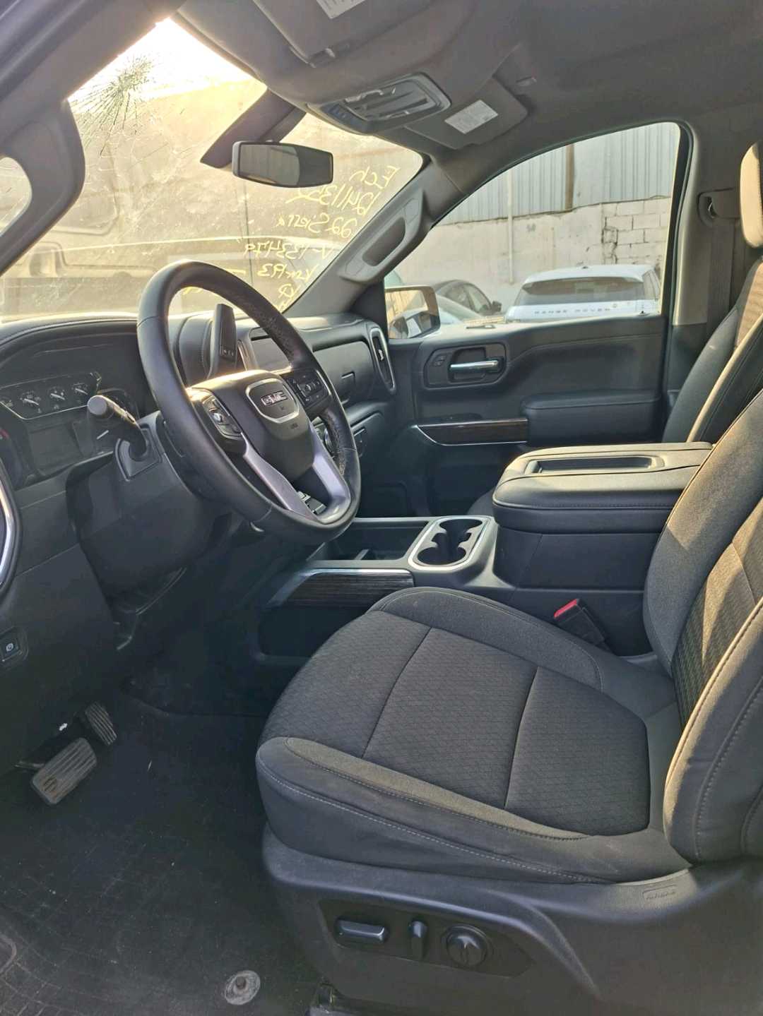 Car Image 2022 GMC SIERRA