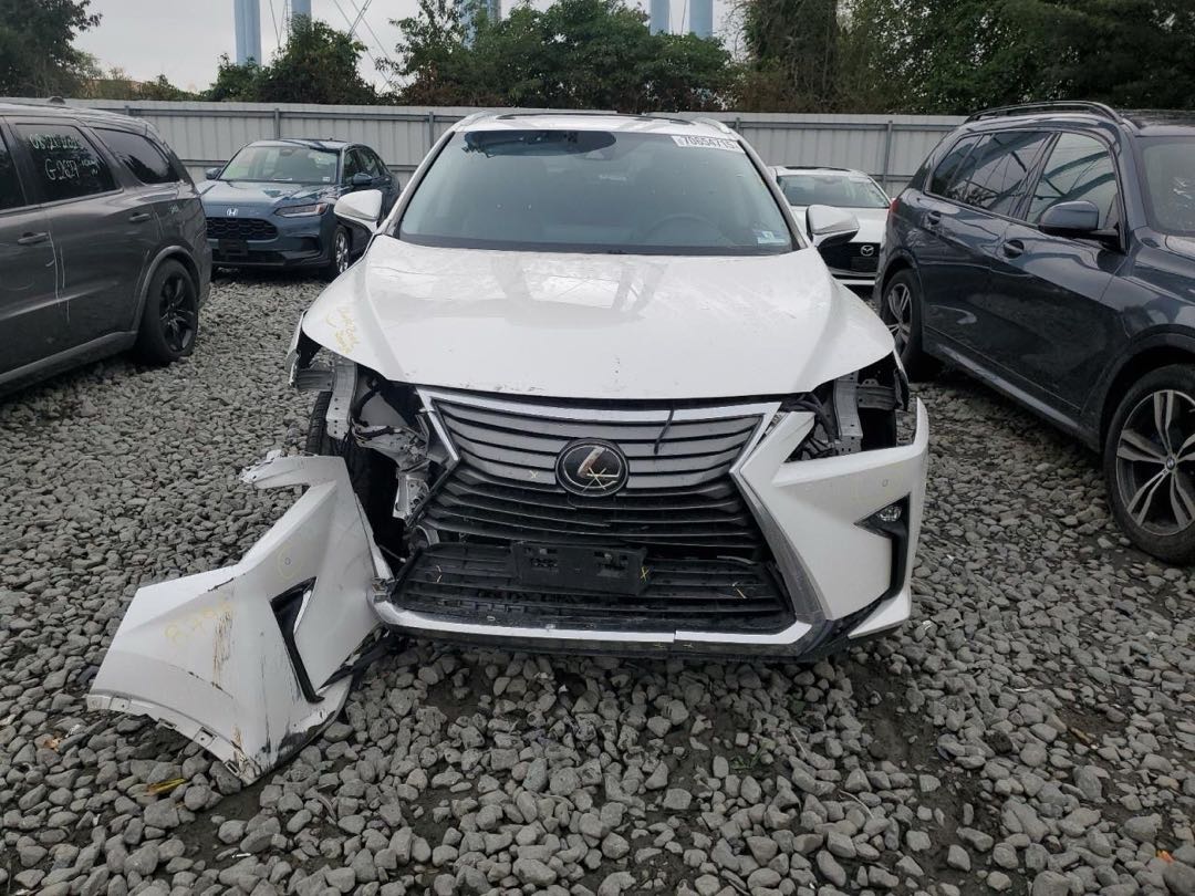 Car Image 2019 LEXUS RX