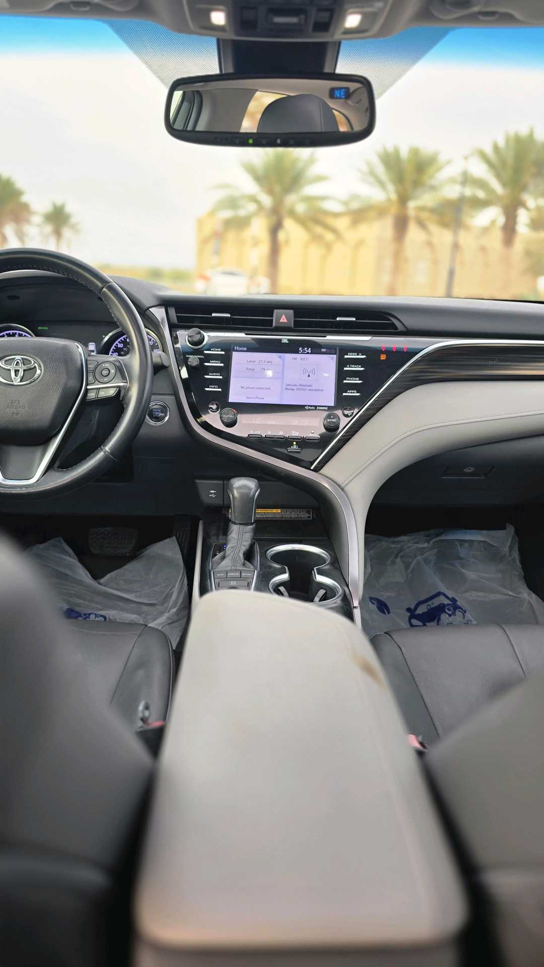 Car Image 2018 TOYOTA CAMRY XLE