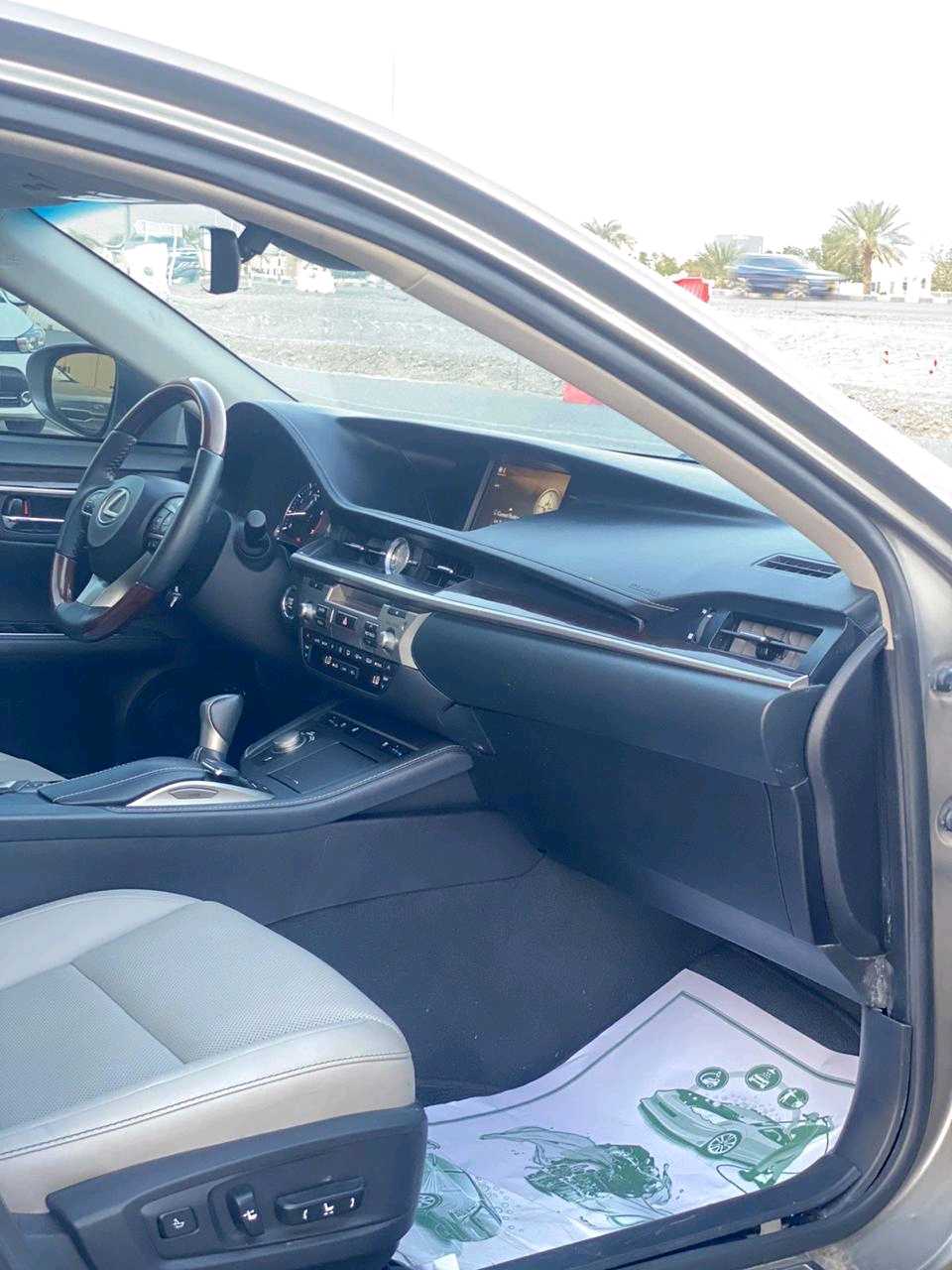 Car Image 2018 LEXUS ES 350