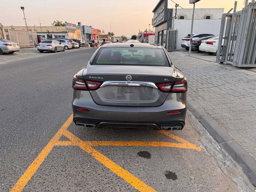 Car Image 2019 NISSAN MAXIMA