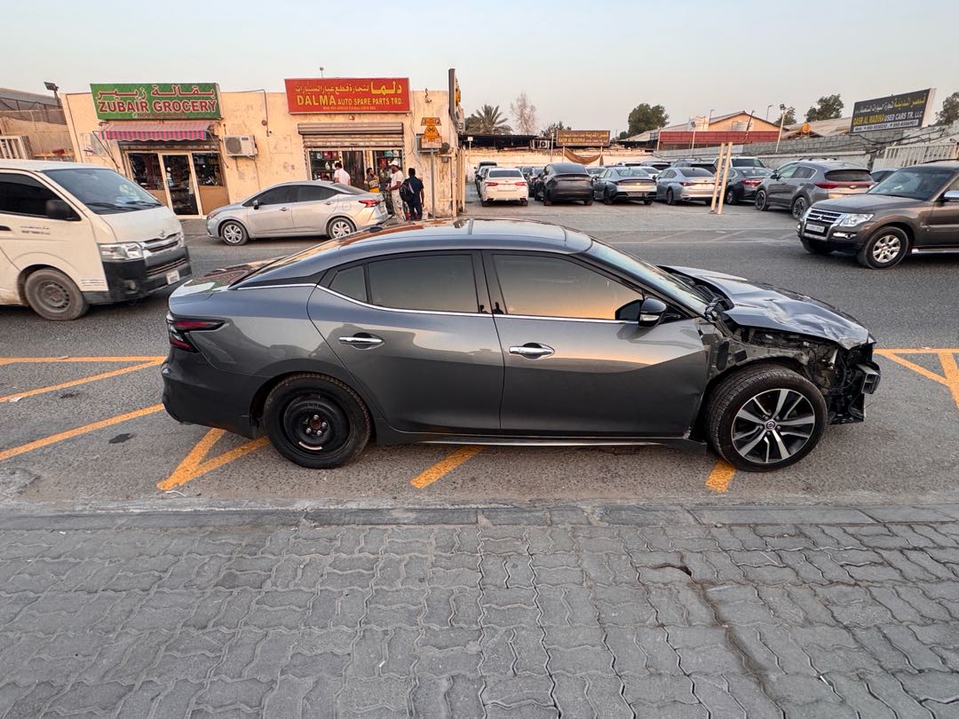 Car Image 2019 NISSAN MAXIMA
