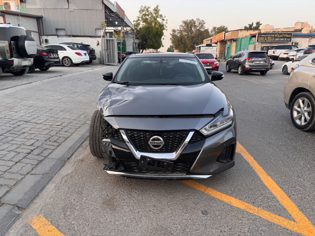 Car Image 2019 NISSAN MAXIMA