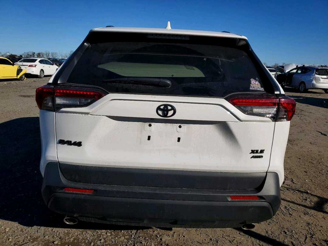 Car Image 2023 TOYOTA RAV4