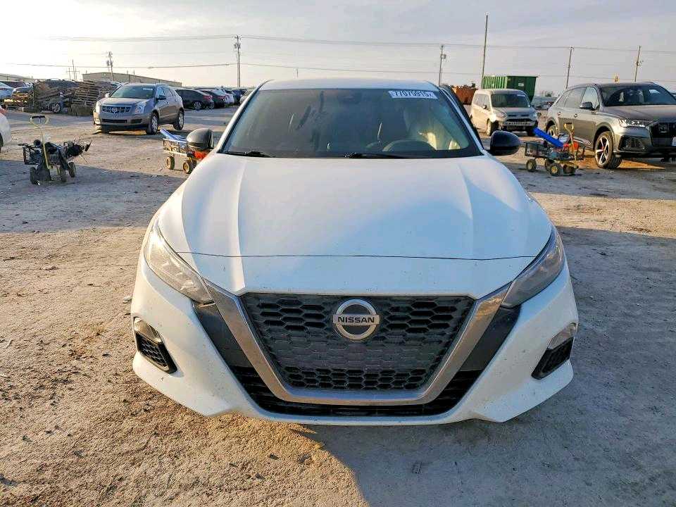 Car Image 2022 NISSAN ALTIMA