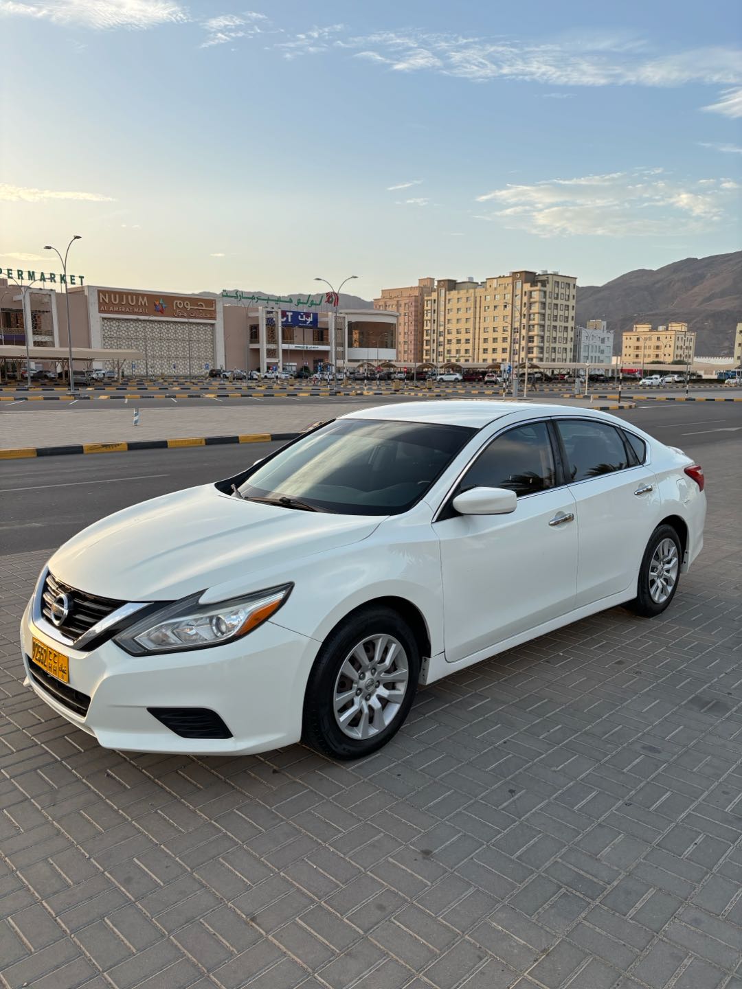 Car Image 2017 NISSAN ALTIMA S