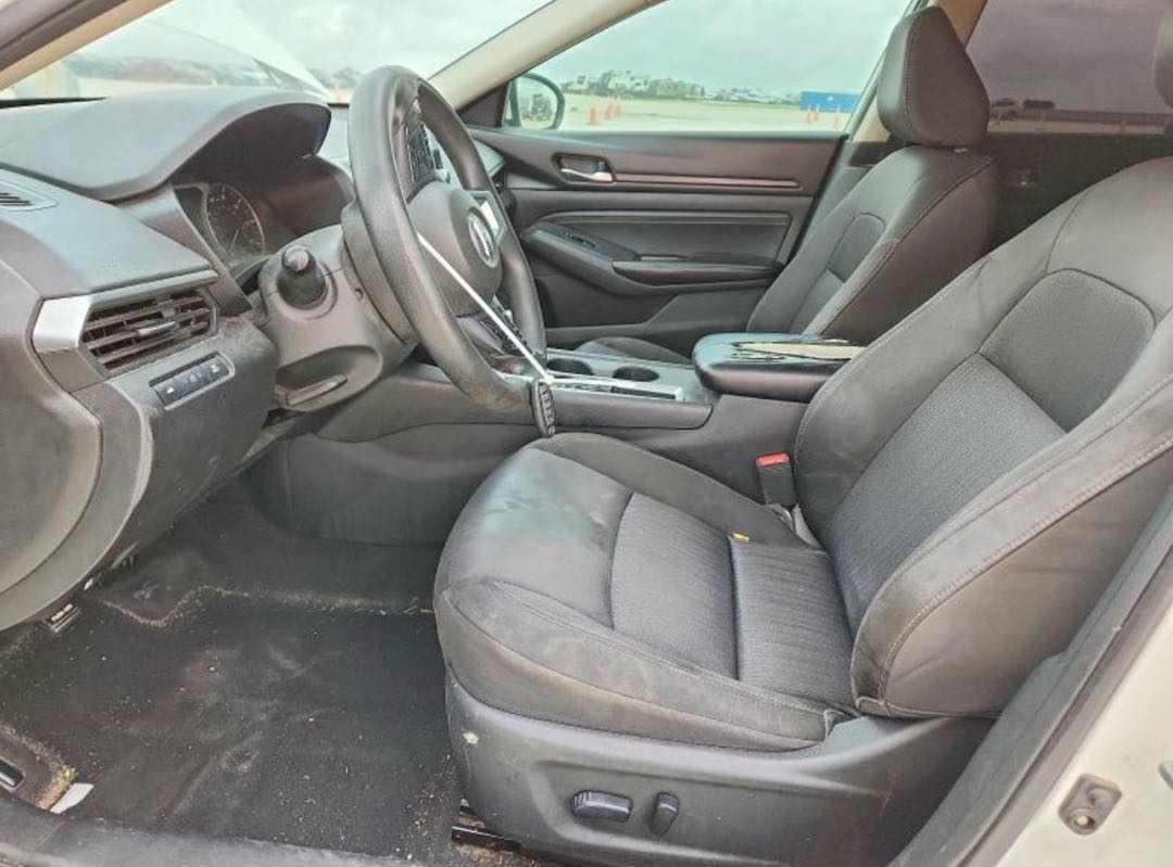 Car Image 2019 NISSAN ALTIMA