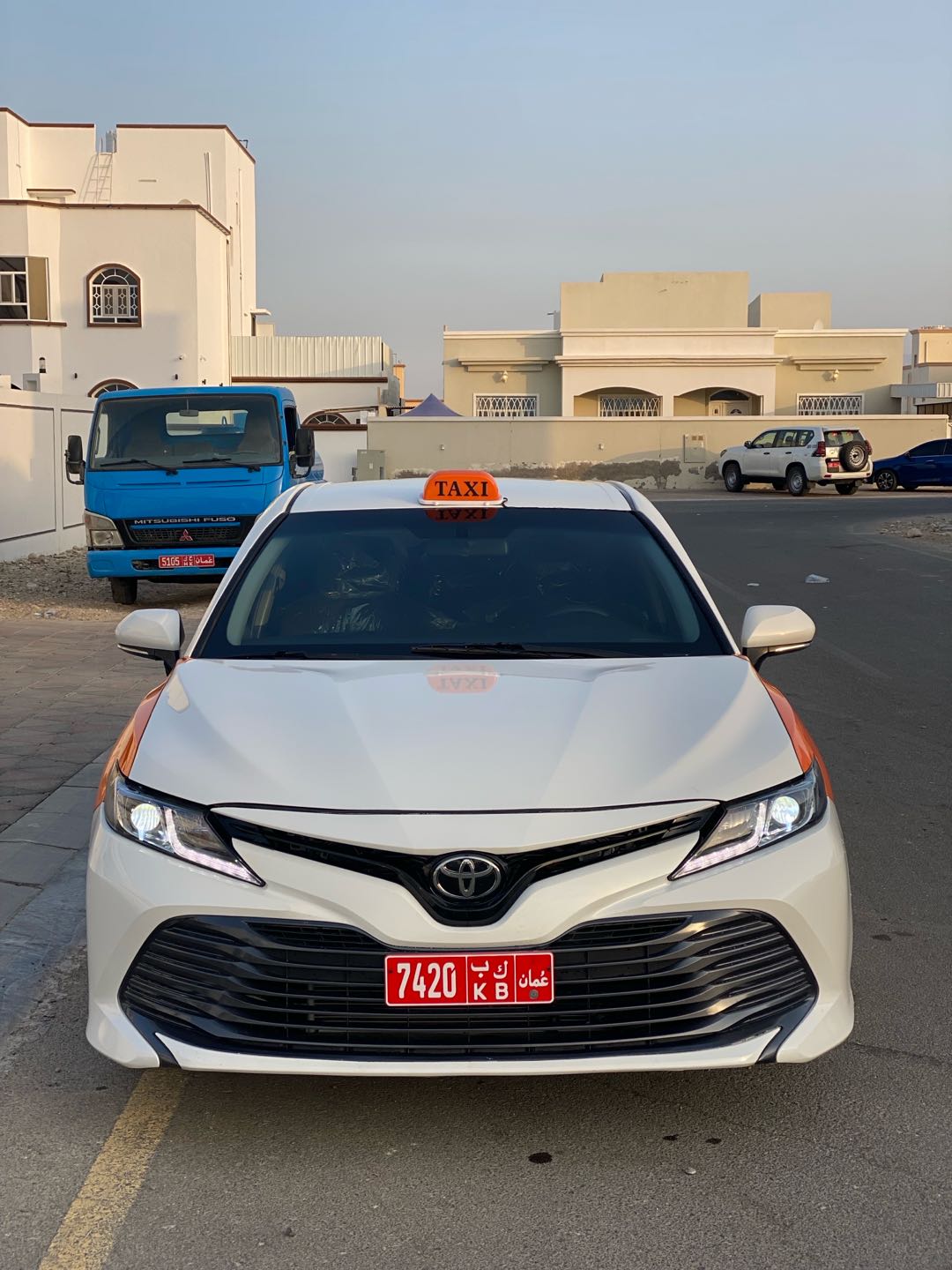 Car Image 2019 TOYOTA CAMRY LE