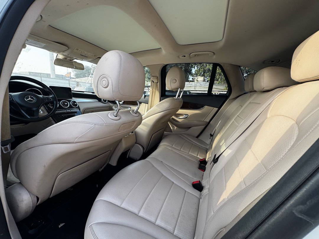 Car Image 2019 MERCEDES GLC CLASS