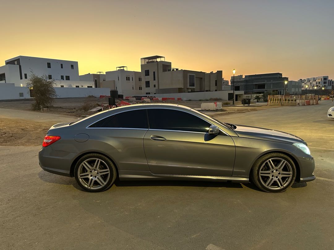Car Image 2013 MERCEDES E Class 350