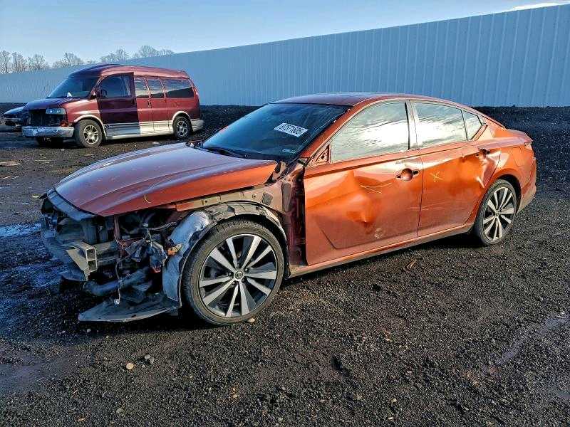 Car Image 2021 NISSAN ALTIMA