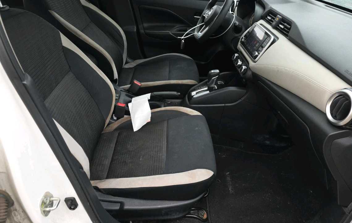 Car Image 2020 NISSAN VERSA