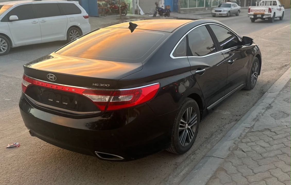 Car Image 2014 HYUNDAI GRANDEUR