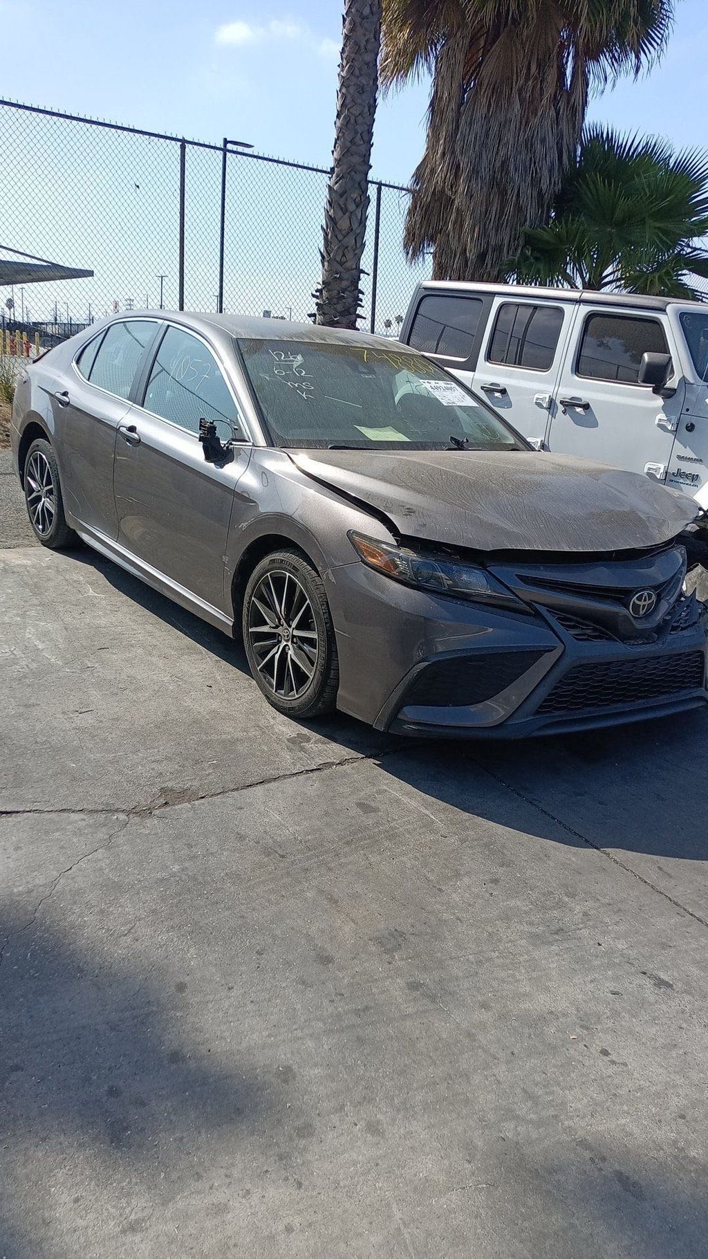 Car Image 2021 TOYOTA CAMRY