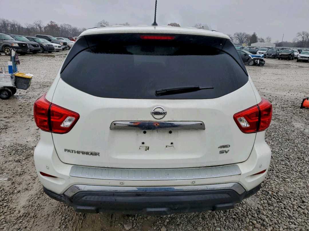 Car Image 2018 NISSAN PATHFINDER