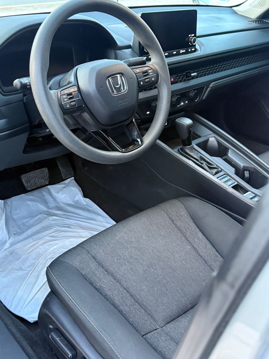 Car Image 2024 HONDA ACCORD EX