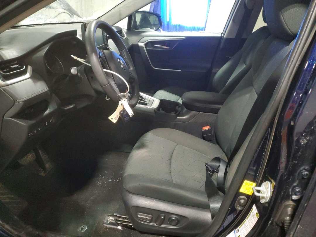 Car Image 2021 TOYOTA RAV4