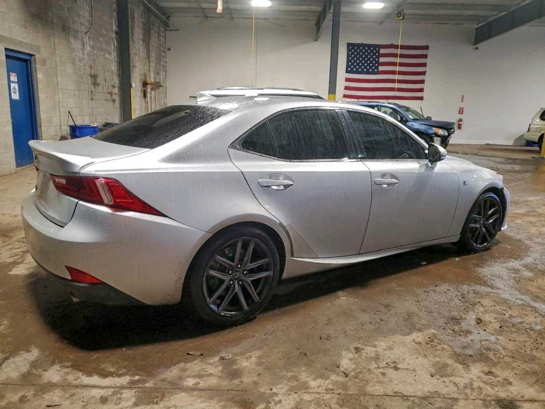 Car Image 2016 LEXUS IS