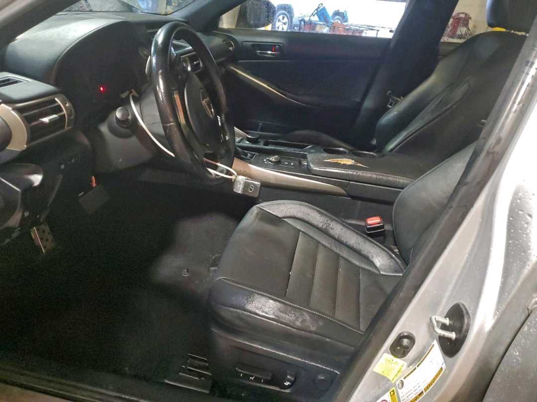 Car Image 2016 LEXUS IS