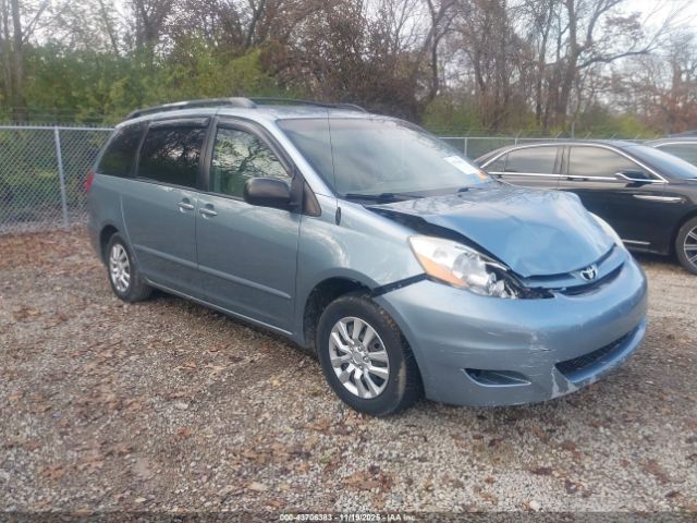 Car Image 2008 TOYOTA SIENNA