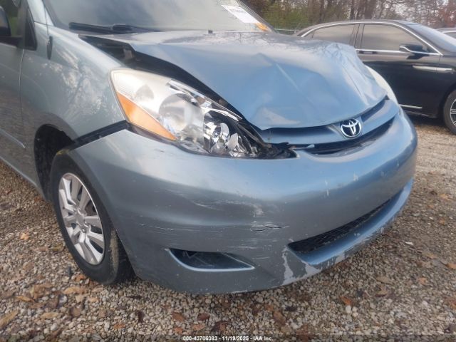 Car Image 2008 TOYOTA SIENNA