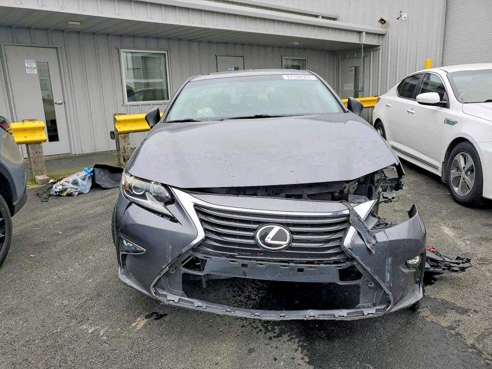 Car Image 2016 LEXUS ES