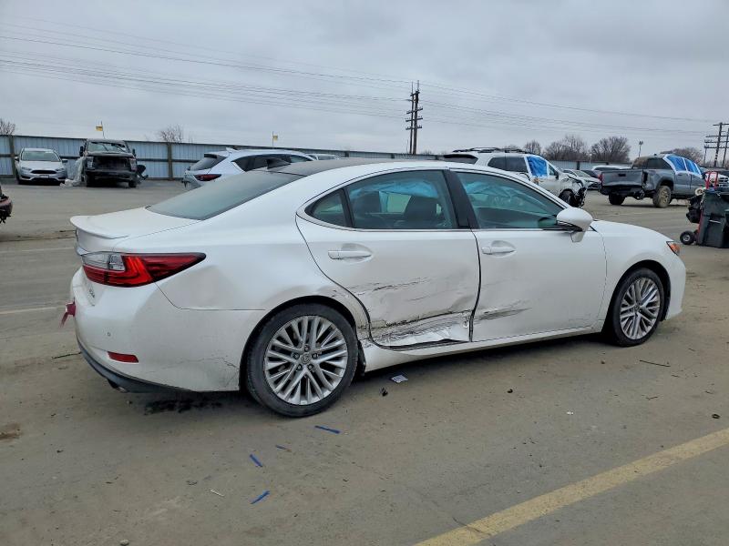 Car Image 2016 LEXUS ES