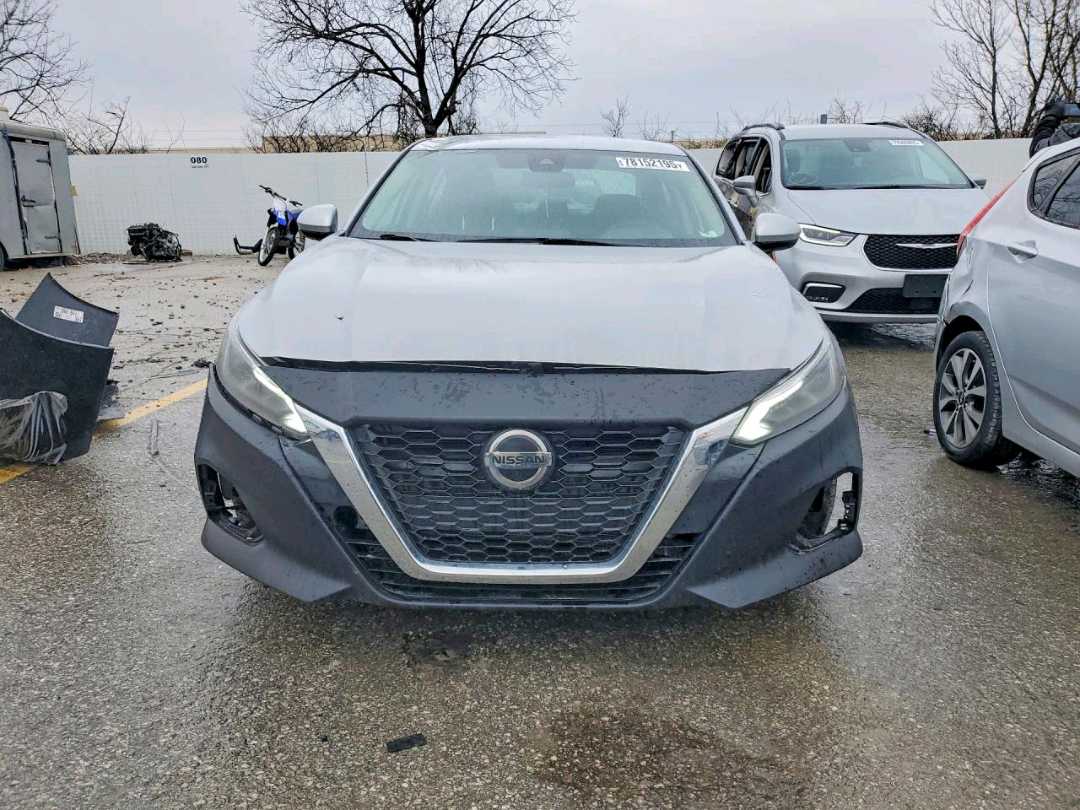 Car Image 2021 NISSAN ALTIMA
