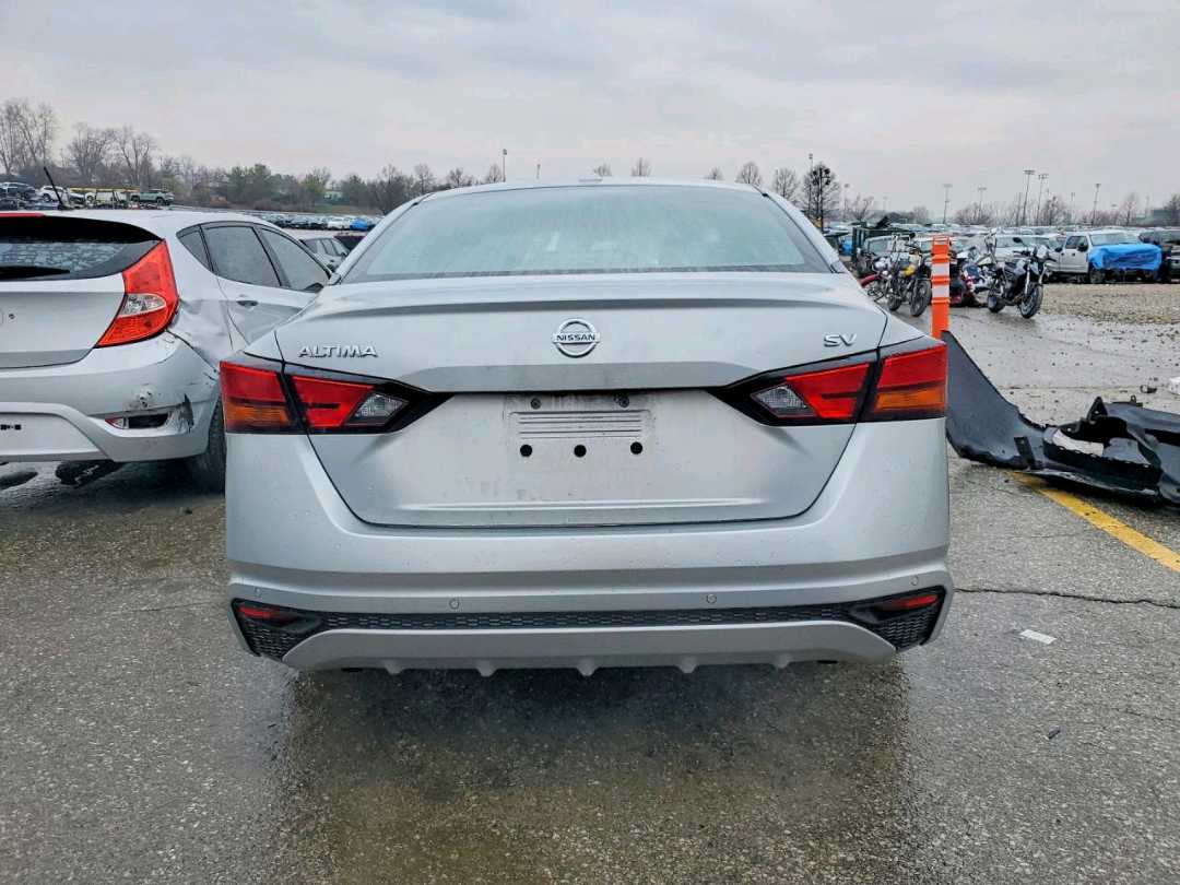 Car Image 2021 NISSAN ALTIMA