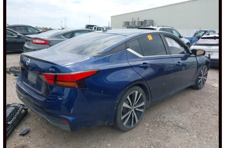 Car Image 2019 NISSAN ALTIMA