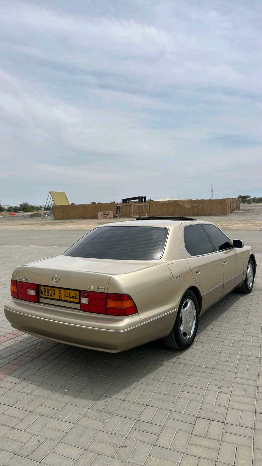 Car Image 1999 LEXUS LS 400