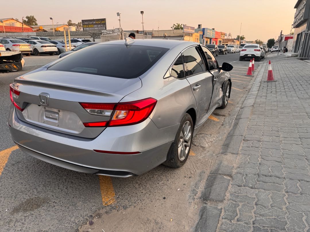 Car Image 2020 HONDA ACCORD