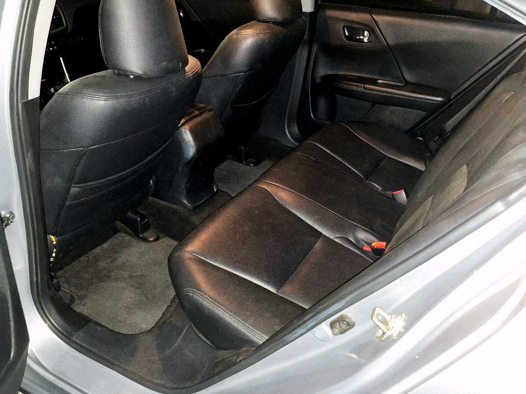 Car Image 2017 HONDA ACCORD LX