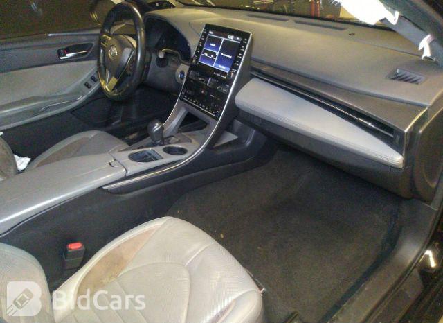 Car Image 2019 TOYOTA AVALON