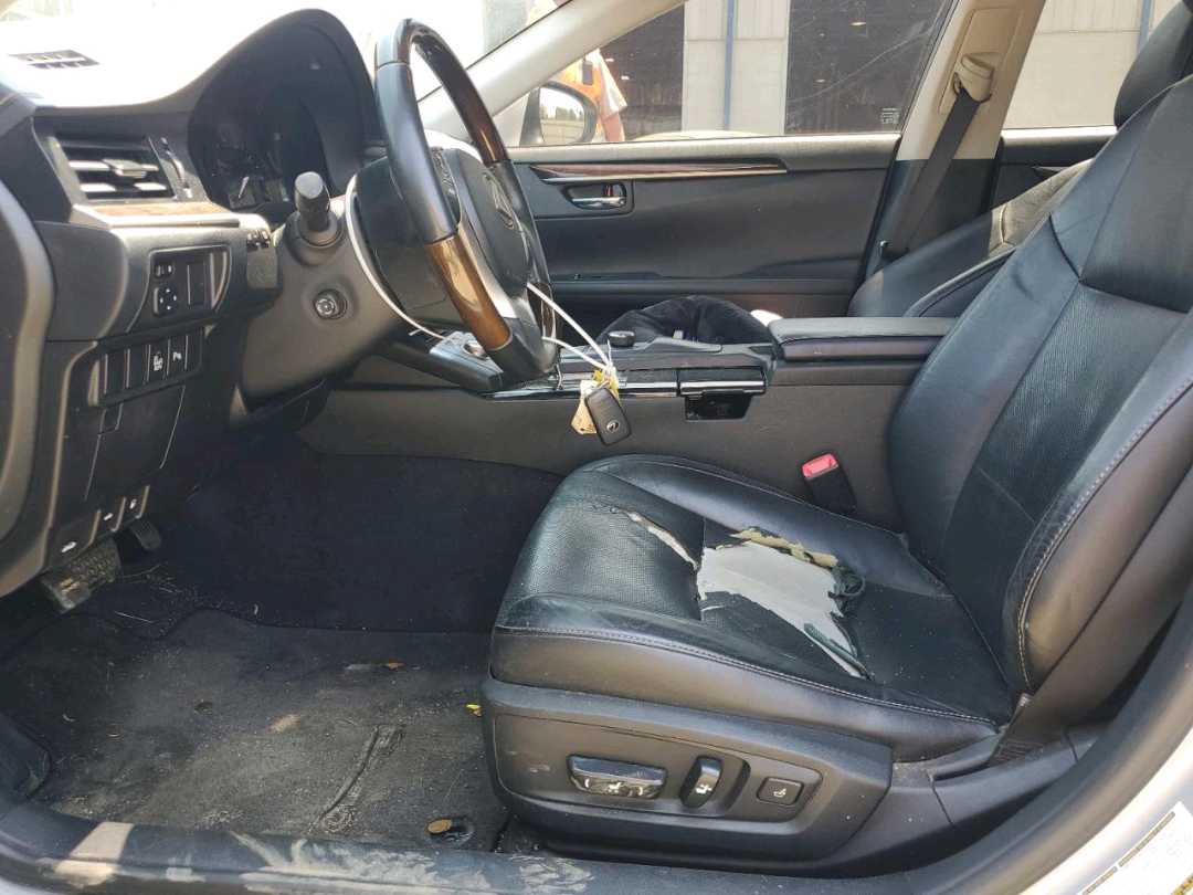 Car Image 2013 LEXUS ES