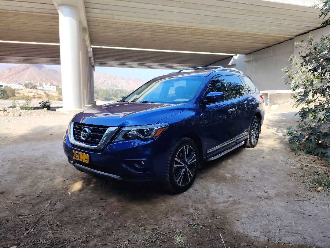 Car Image 2018 NISSAN PATHFINDER PLATINUM