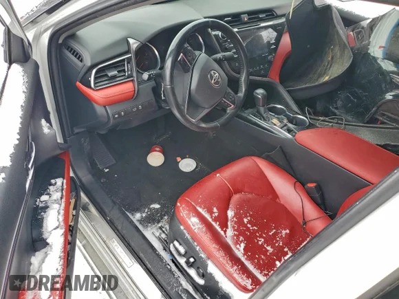 Car Image 2019 TOYOTA CAMRY
