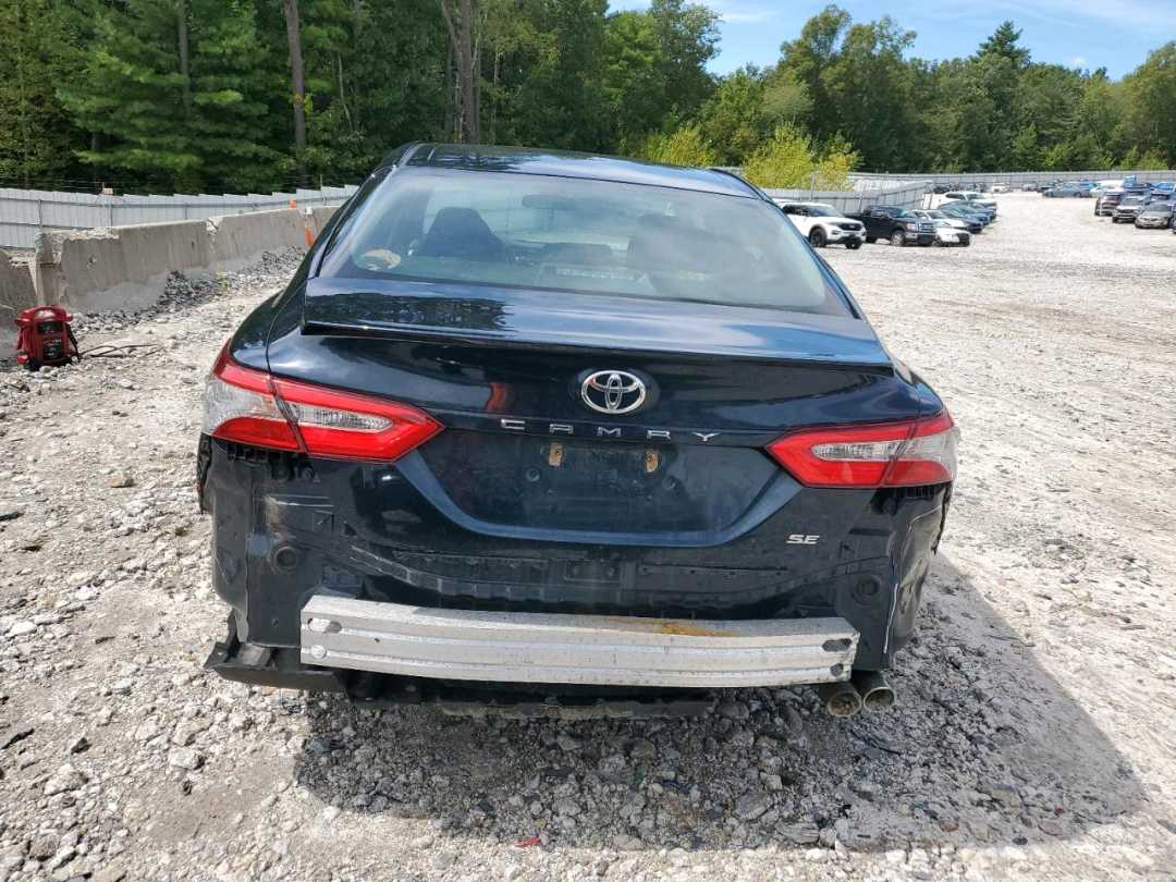 Car Image 2018 TOYOTA CAMRY